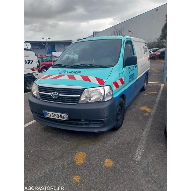 2010 تويوتا Hi-Ace-46606860