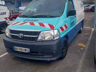 صورة ل عربات 2010 تويوتا Hi-Ace