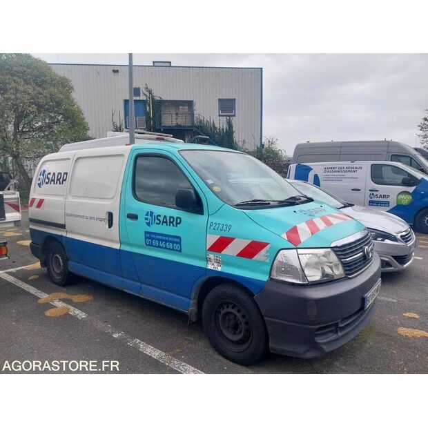 2010 تويوتا Hi-Ace-46606862