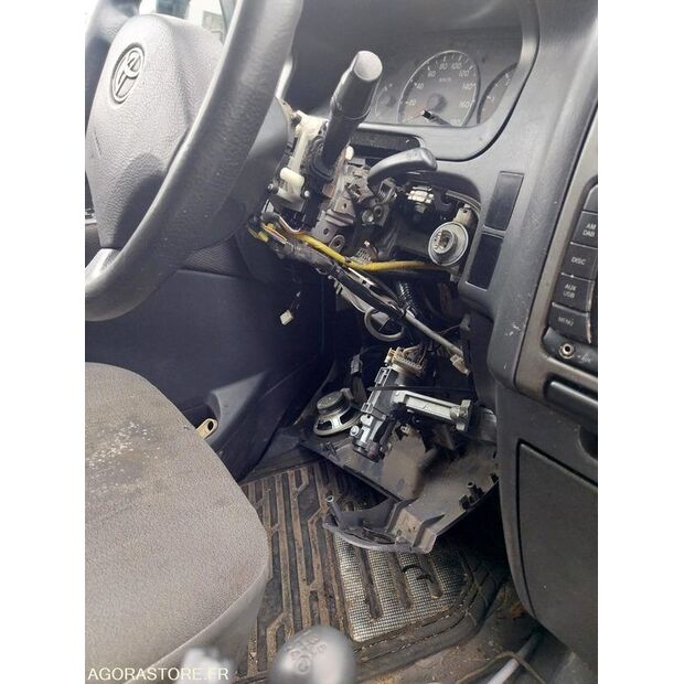 2010 تويوتا Hi-Ace-46606869