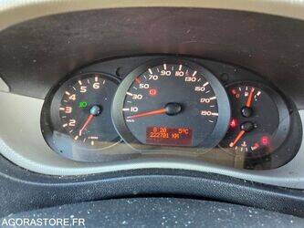 2014-renault-master-1442778-46606878