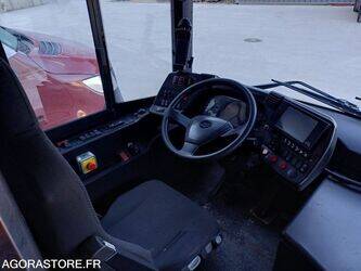 2011-solaris-urbino-12-1442787-46606957