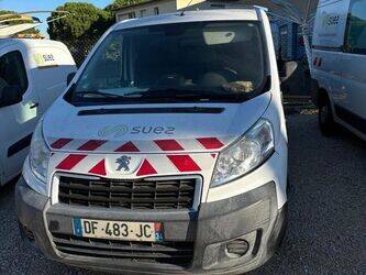 2014-peugeot-expert-1442788-46606968