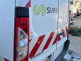 2014-peugeot-expert-1442788-46606970