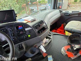 2004-mercedes-benz-3236-1442789-46606979