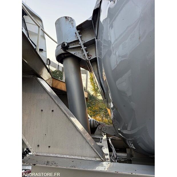 2003 جنرال تريلرز-46606981