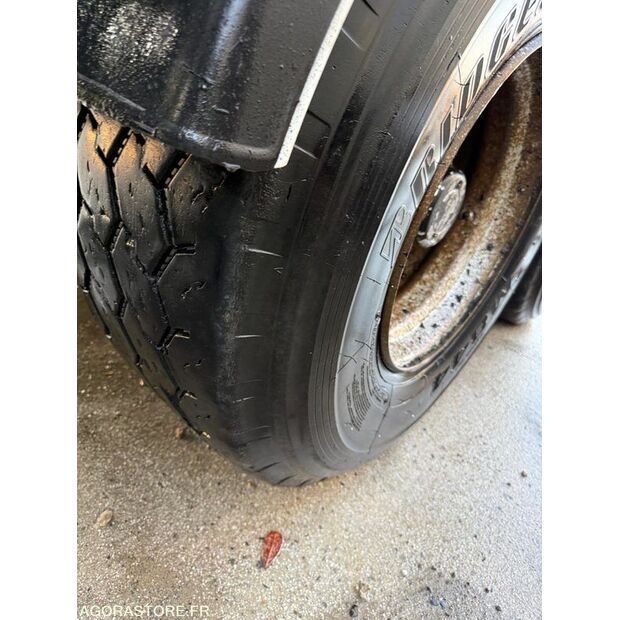 2003 جنرال تريلرز-46607004