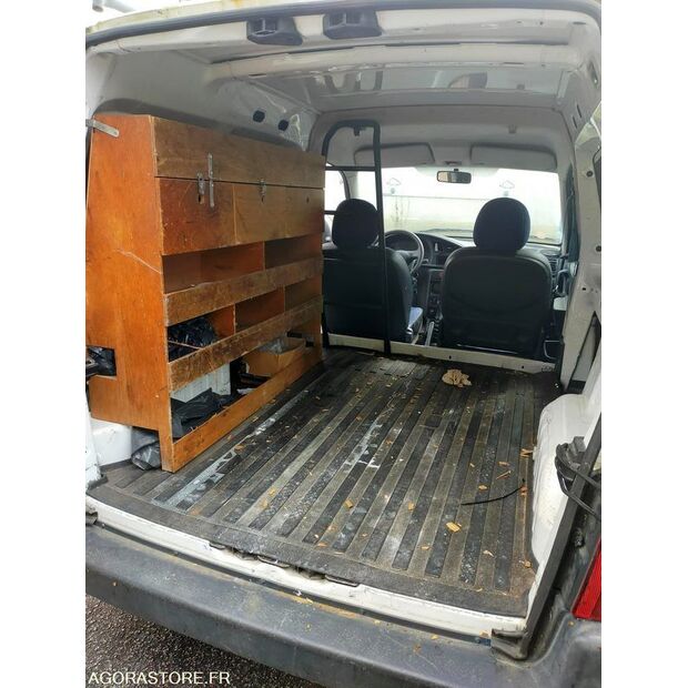 2002 بيجو PARTNER-46607047