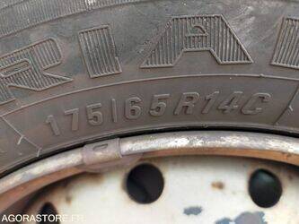 2002-peugeot-partner-1442794-46607051