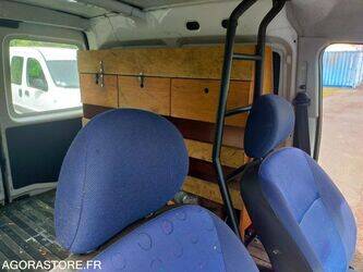 2002-peugeot-partner-1442794-46607059