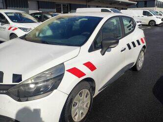 2014-renault-clio-1442800-46607131
