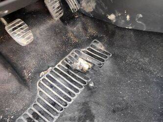 2014-renault-clio-1442800-46607138