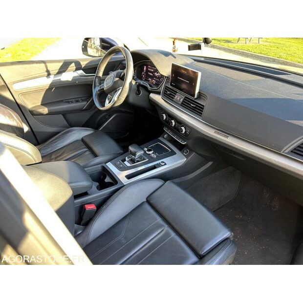 2017 Audi Q5-46607154