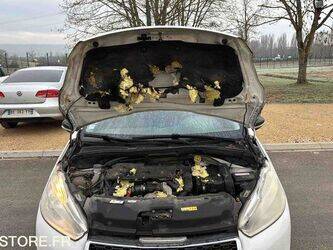 2015-peugeot-208-1442805-46607192