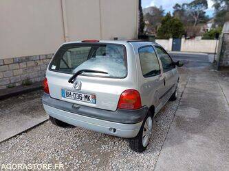 2004-renault-twingo-1442806-46607203