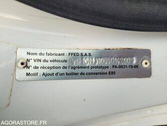 2013-renault-twingo-1442810-46607283