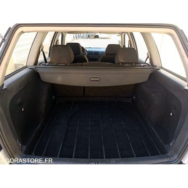 2003 فولكس فاجن Golf-46607314