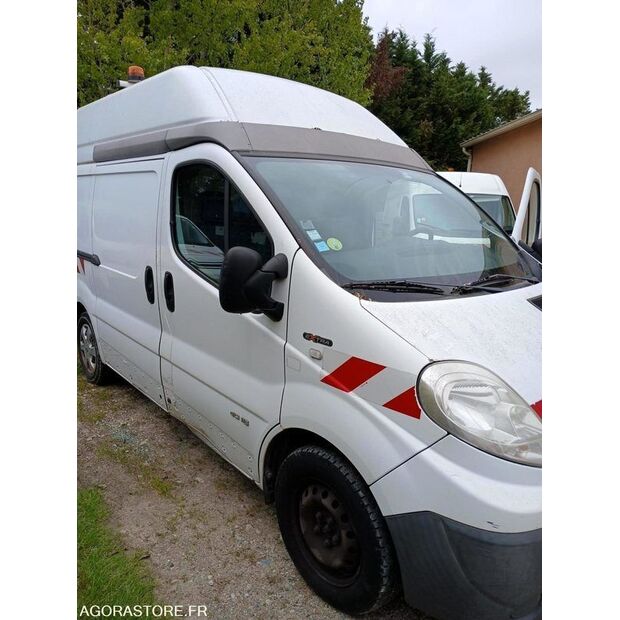 2013 رينو Trafic-46607372