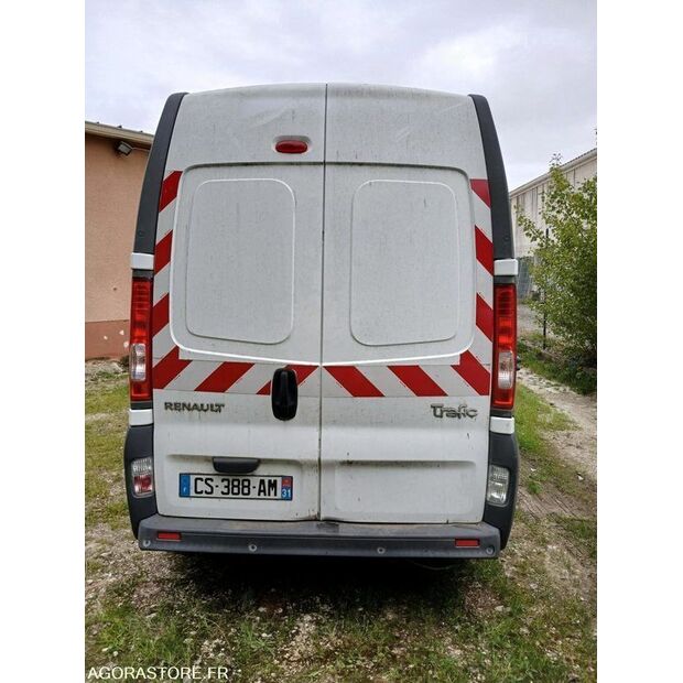 2013 رينو Trafic-46607375