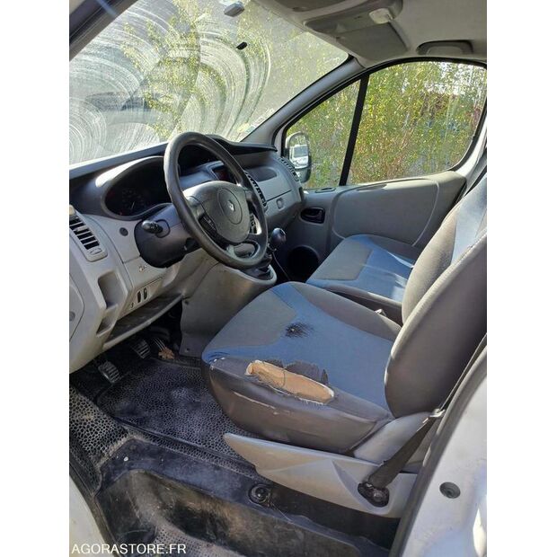 2013 رينو Trafic-46607378