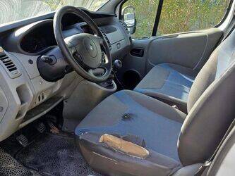 2013-renault-trafic-1442816-46607378