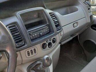 2013-renault-trafic-1442816-46607379