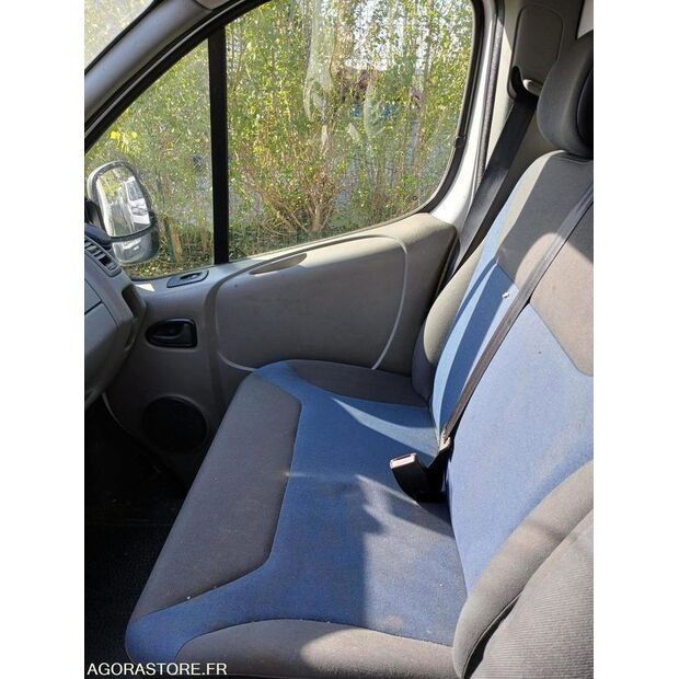 2013 رينو Trafic-46607380