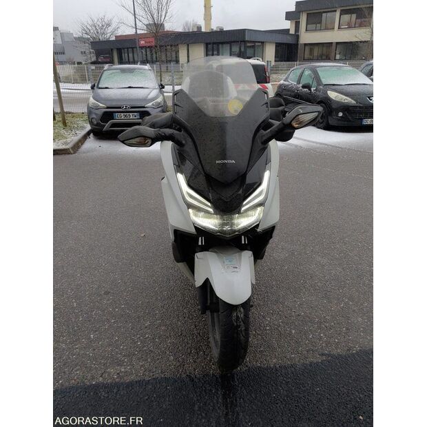 2015 هوندا NSS125AD-46607555