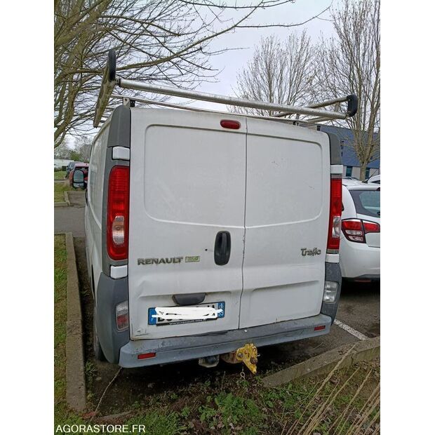 2010 رينو Trafic-46607563