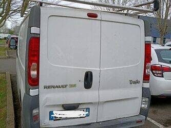 2010-renault-trafic-1442839-46607563