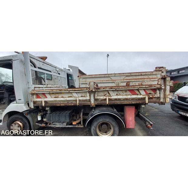 2004 Renault Midlum-46607583