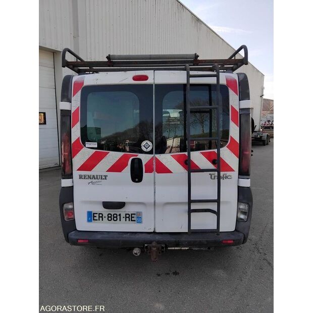 2003 Renault Trafic-46607597
