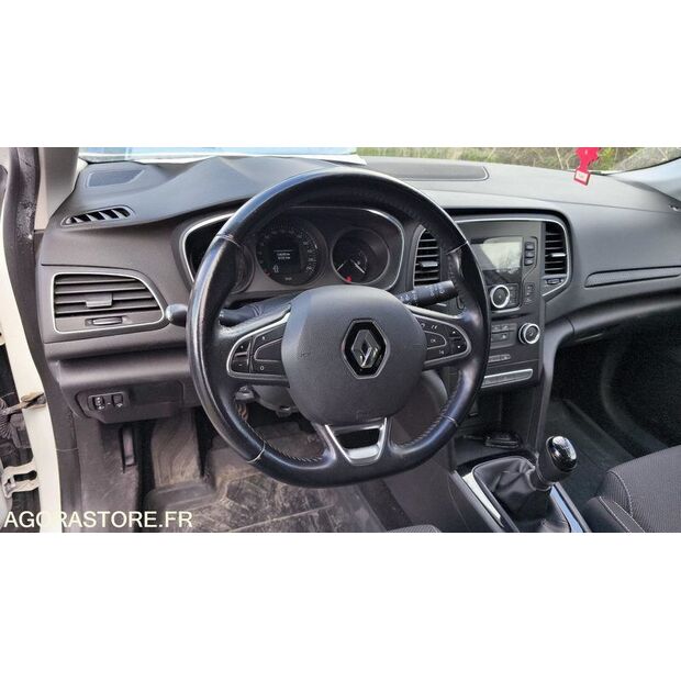 2018 Renault Megane-46607638