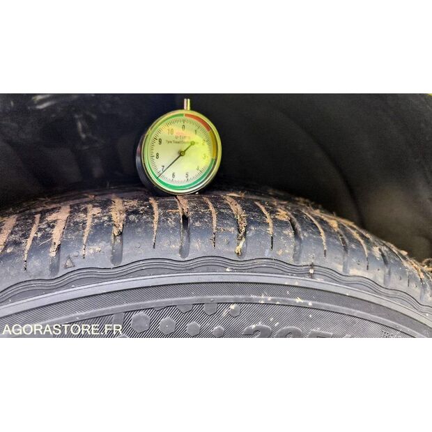 2018 Renault Megane-46607646