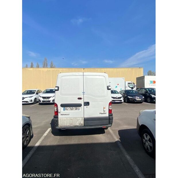 2010 رينو Master-46607663