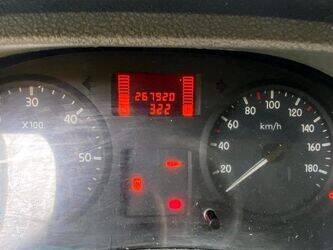 2010-renault-master-1442847-46607665