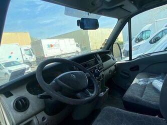 2010-renault-master-1442847-46607666