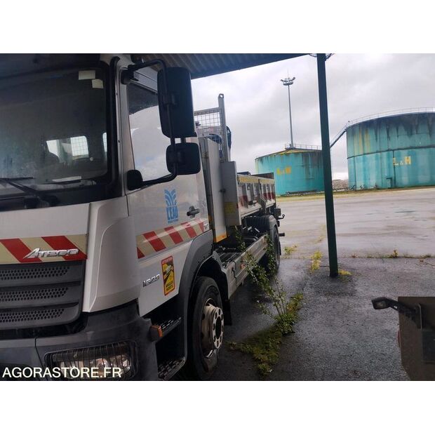 2016 Mercedes-Benz ATEGO-46607879