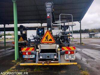 2016-mercedes-benz-atego-1442346-46607880