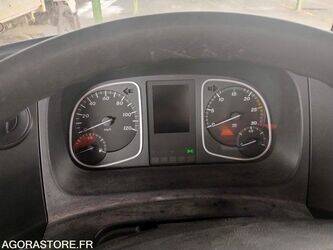 2016-mercedes-benz-atego-1442346-46607883