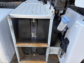 2007-mercedes-benz-axor-1442853-46607988