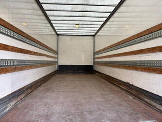 2020-iveco-120e-46608013