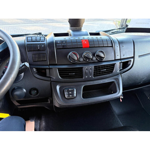 2020 Iveco 120E-46608019