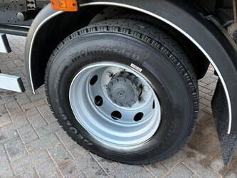 2020-iveco-120e-46608024