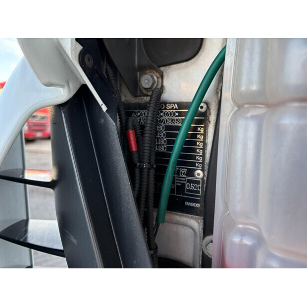 2020 Iveco 120E-46608028