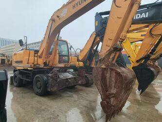 صورة ل 2021 هيونداي 210W للبيع في الصّين