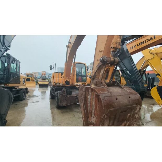 2021 هيونداي 210W-46608140