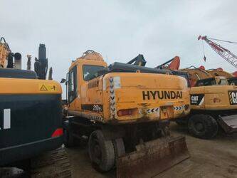 2021-hyundai-210w-1442871-46608141