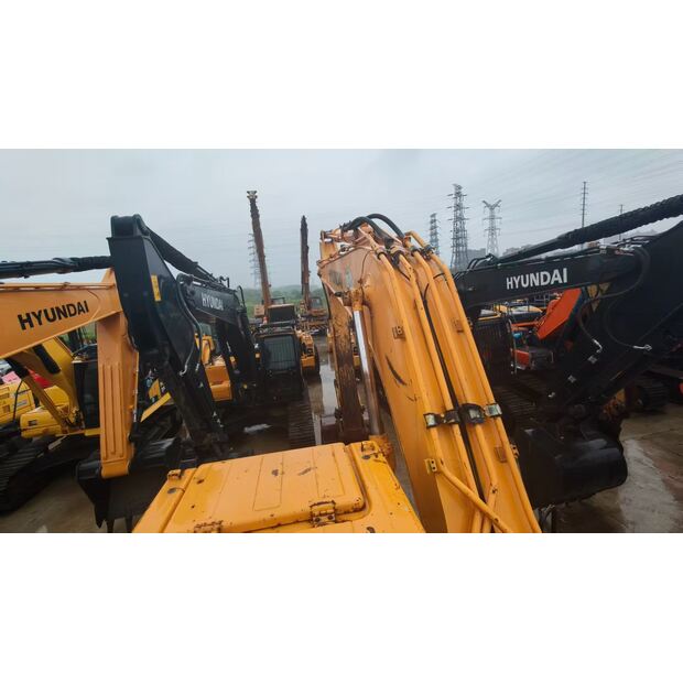 2021 هيونداي 210W-46608145