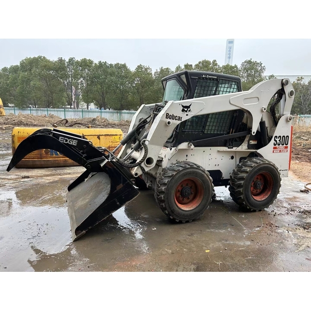 2022 بوبكات S300-46608186